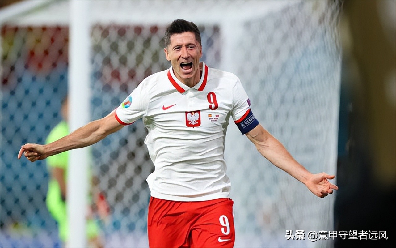 莱万世界杯八强,莱万本赛季22粒德甲全进球回顾