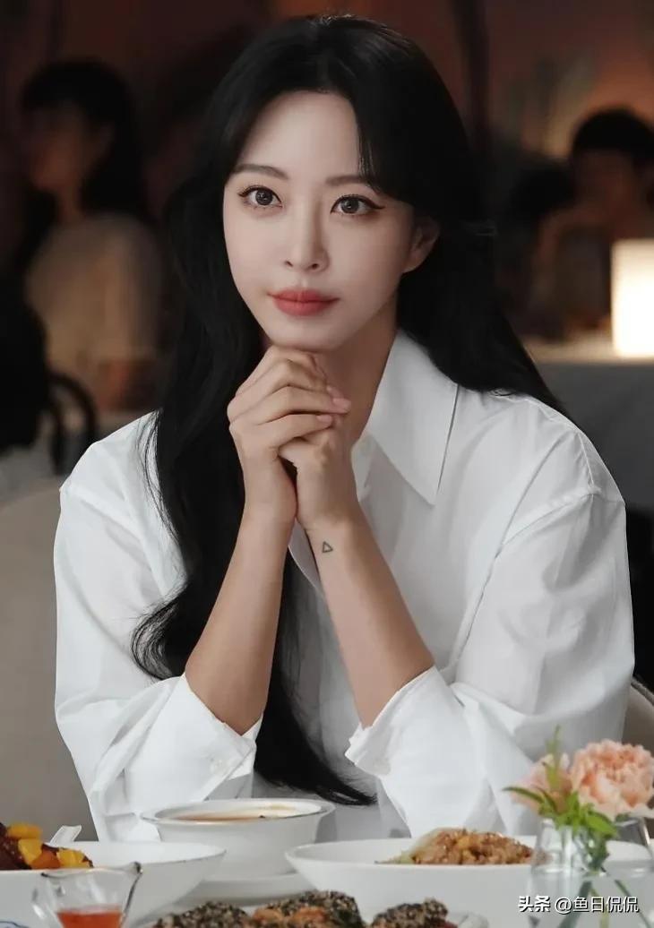 韩艺瑟惊艳美图,韩国女星韩艺瑟帅气短发