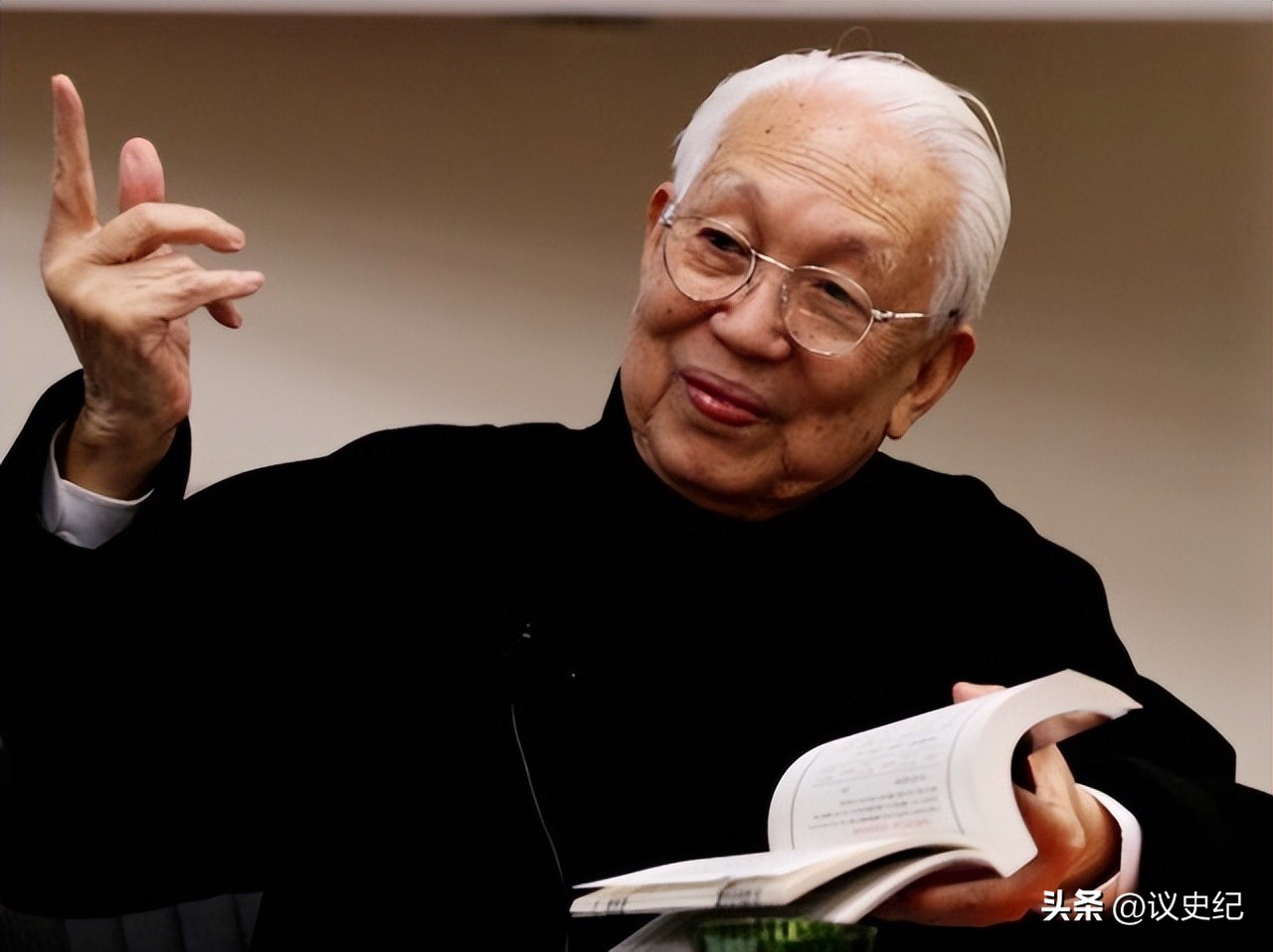 李嘉诚御用风水师蔡伯励,香港李嘉诚的御用风水大师