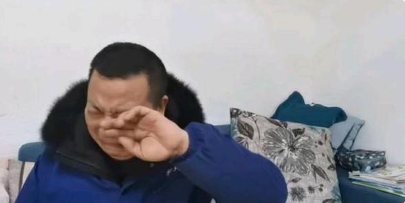 男子沉迷赌博和妻子离婚,男子嫌妻子好吃懒做起诉离婚