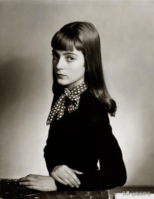 90岁超模卡门死亡之吻,92岁超模卡门