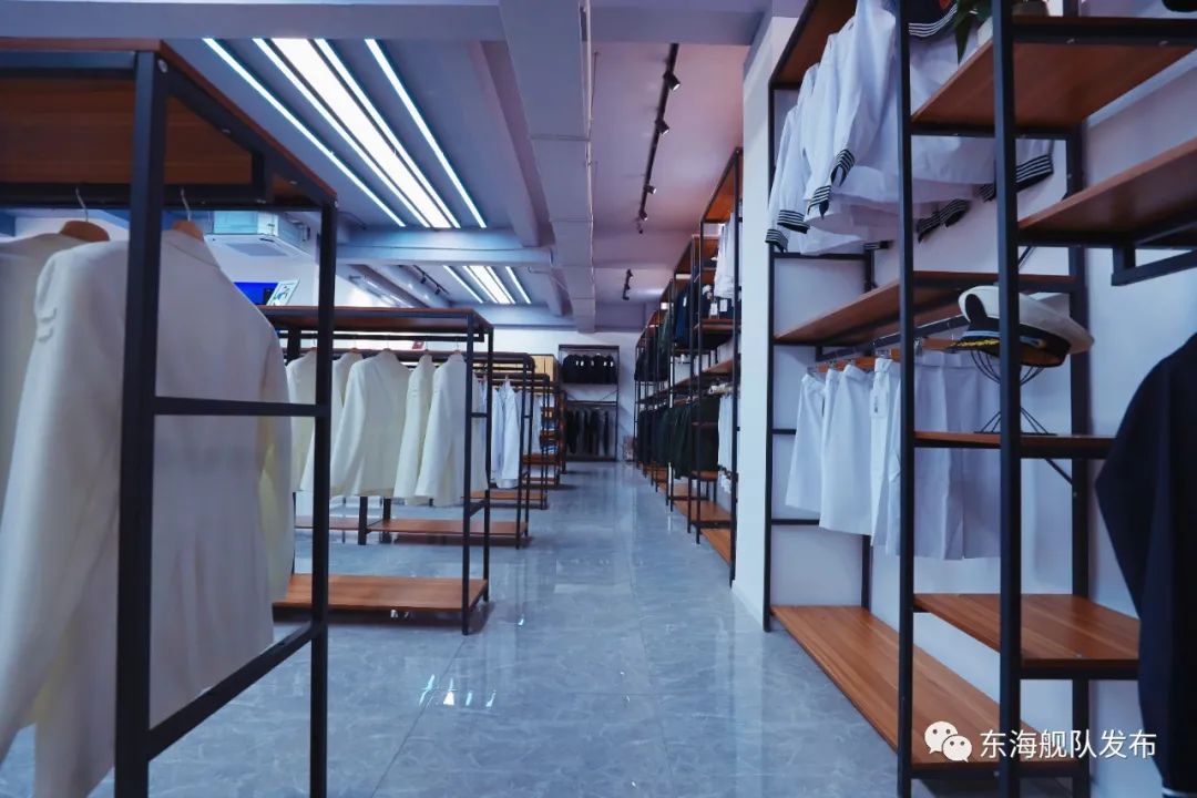 部队被装开箱,部队被装