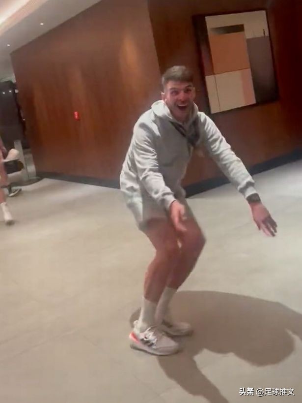 我和你说个锤子搞笑视频,锤子是西汉姆联吗