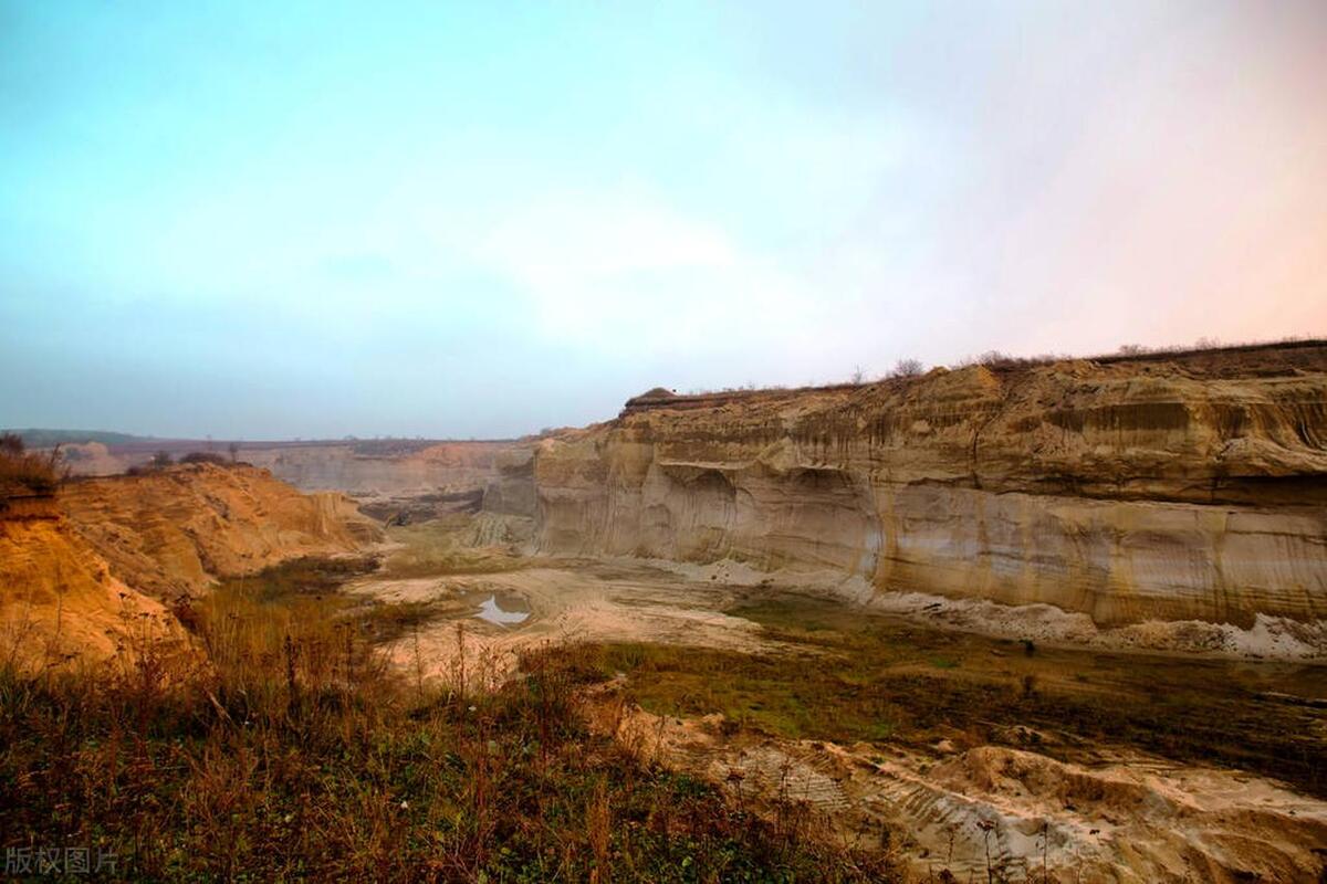 涓浗娉ュ湡浜т笟,涓浗鐨勫湡浜т笟