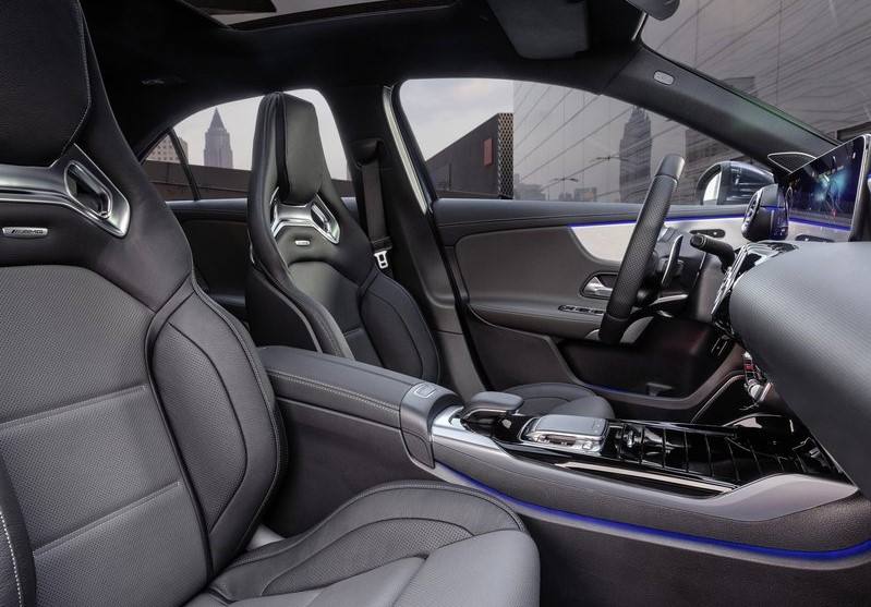 奔驰进入中国市场,奔驰amg的椅子