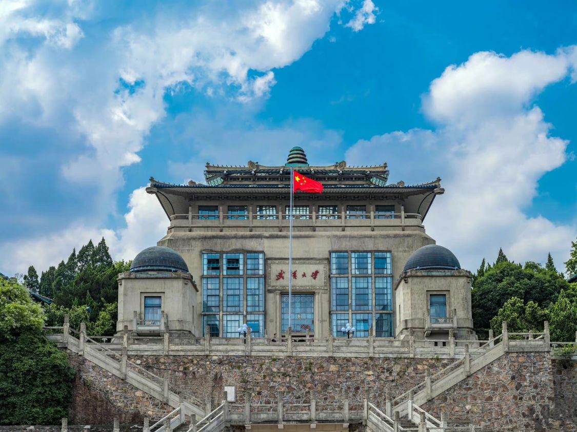 武汉大学里最好的食堂,武汉大学哪个食堂最好吃