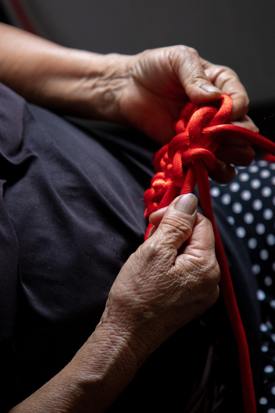 老匠人与新匠造:红绳巧手承包全球华人的“新年气氛组”