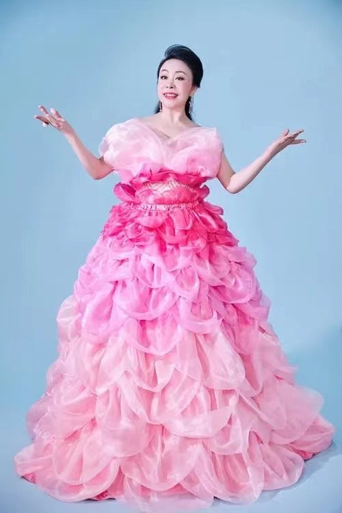 出家歌手李娜近况近照曝光,歌手李娜为什么要出家当尼姑