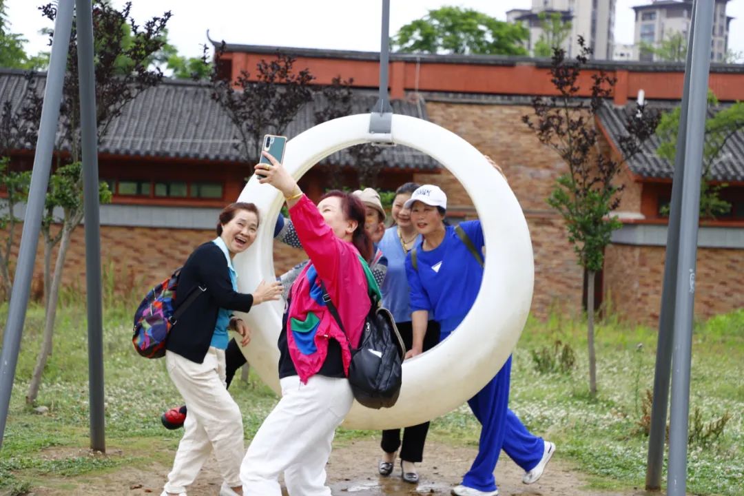 【金沙贡茶】“醉美金沙旅游季”|逛贡茶城游生态园品酱香酒