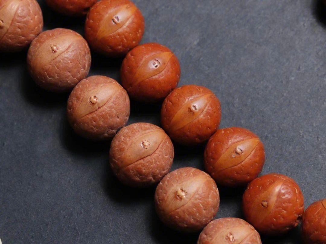 菩提手串包浆原理,文玩基础知识金刚菩提的返碱