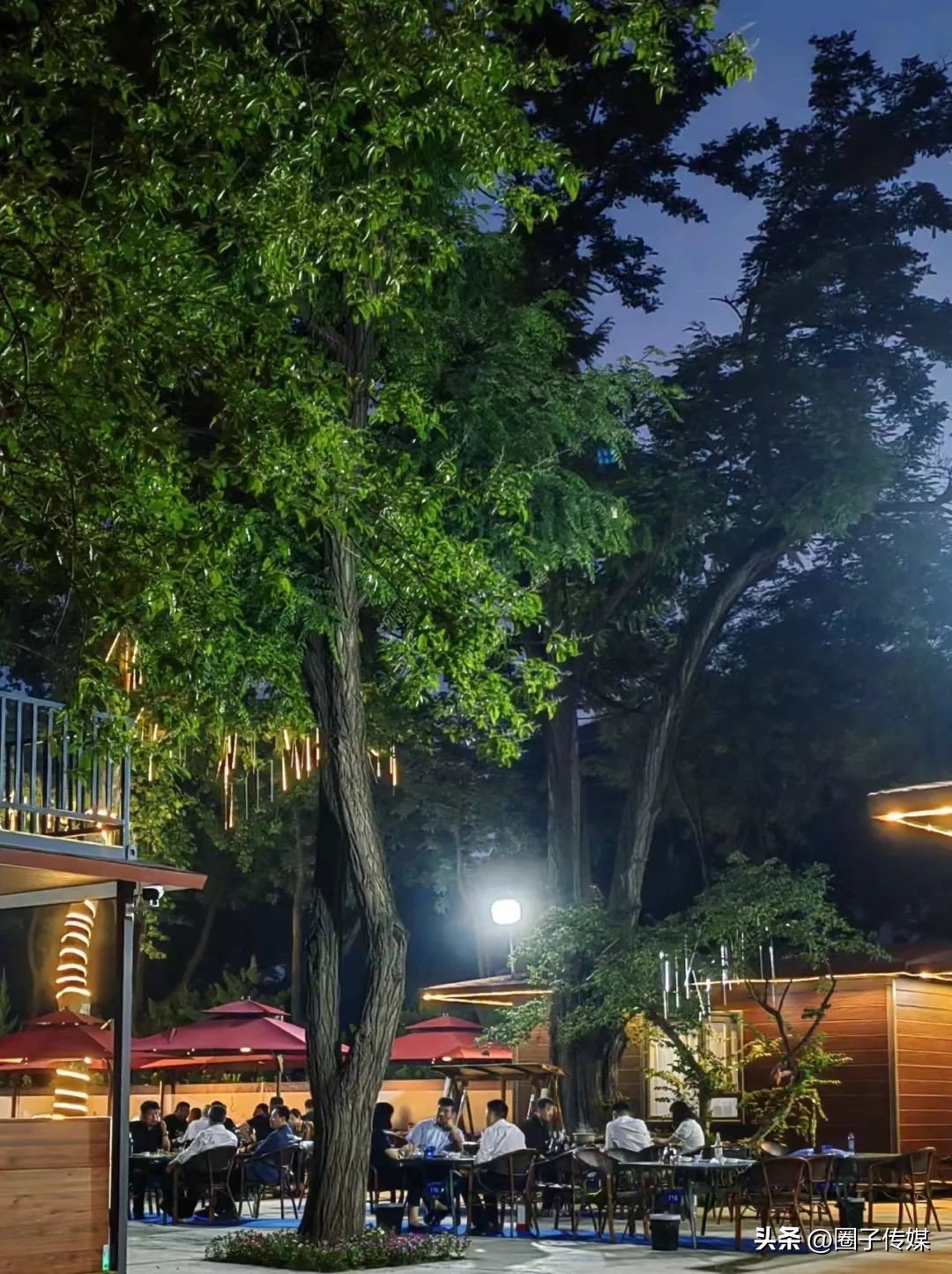 探幽鲜踪，隐匿在南郊宾馆的一处秘境，【中土啤酒花园】