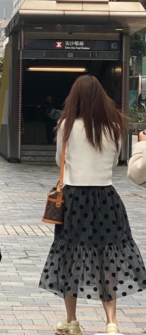 王宝强最近与冯清的关系,王宝强冯清罕见现身