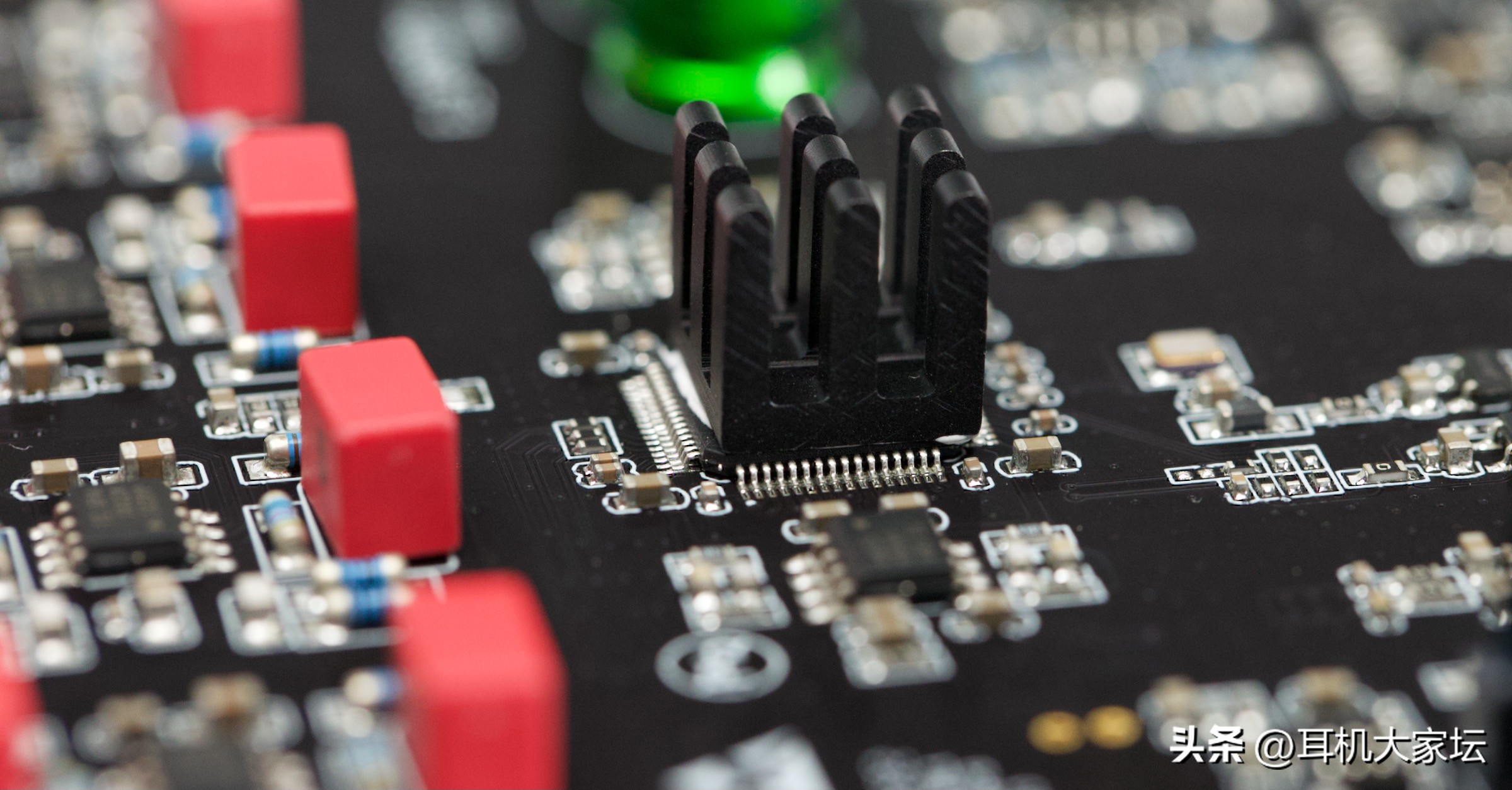 精工细作：旗舰级ES9038Pro解码耳放一体机EverSoloDAC-Z8