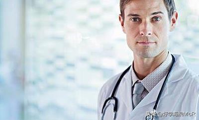 狗狗打喷嚏鼻涕有血怎么回事,狗狗经常哼哼喷鼻涕