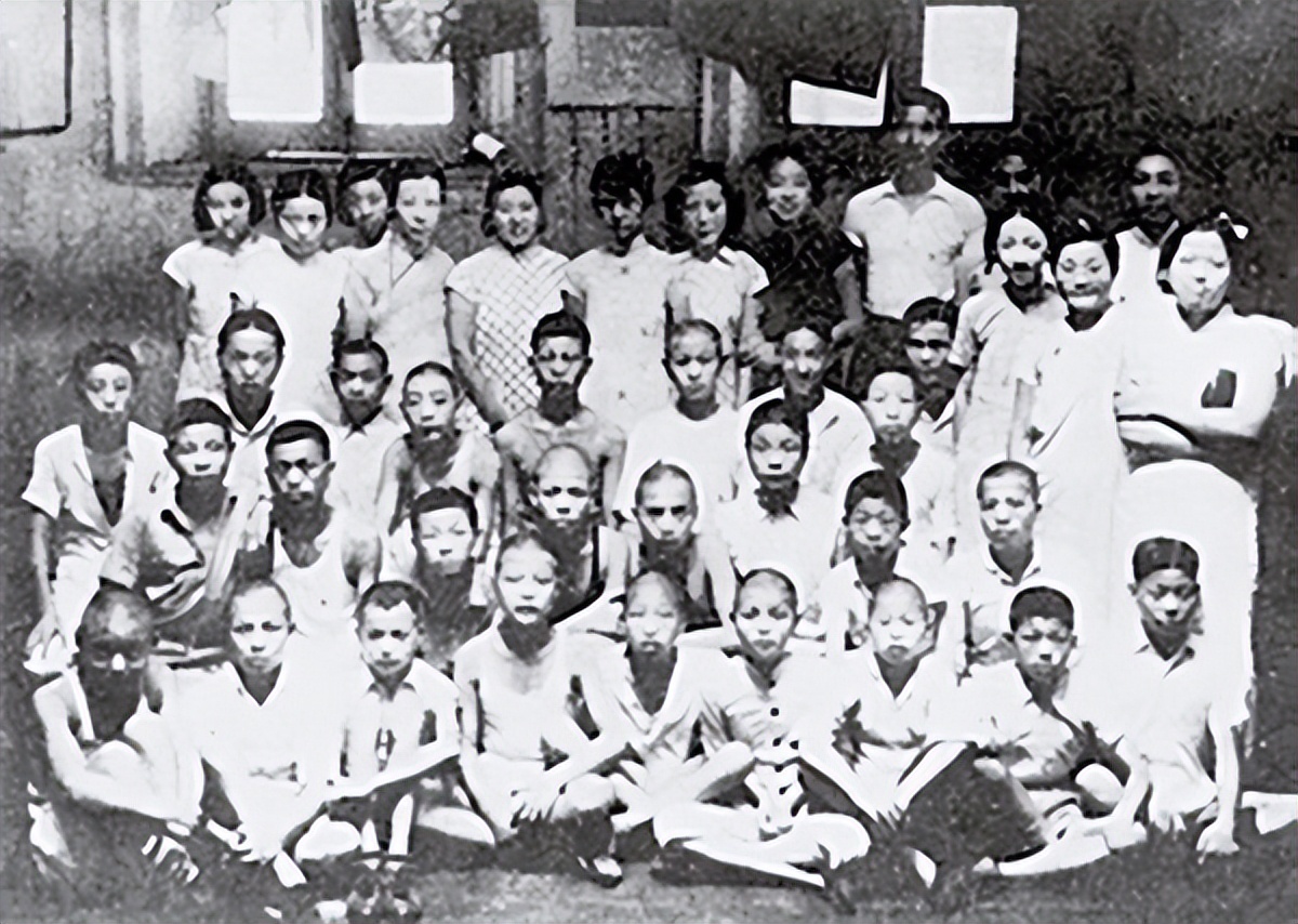 赵朴初西泠,赵朴初与张爱玲的关系