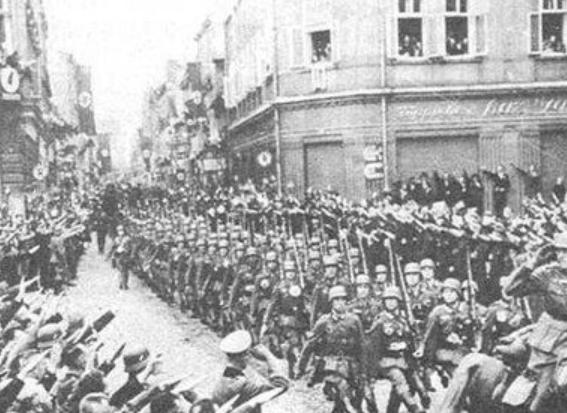 捷克曾有多辉煌？敢叫板希特勒，一枪没放惨遭瓦解