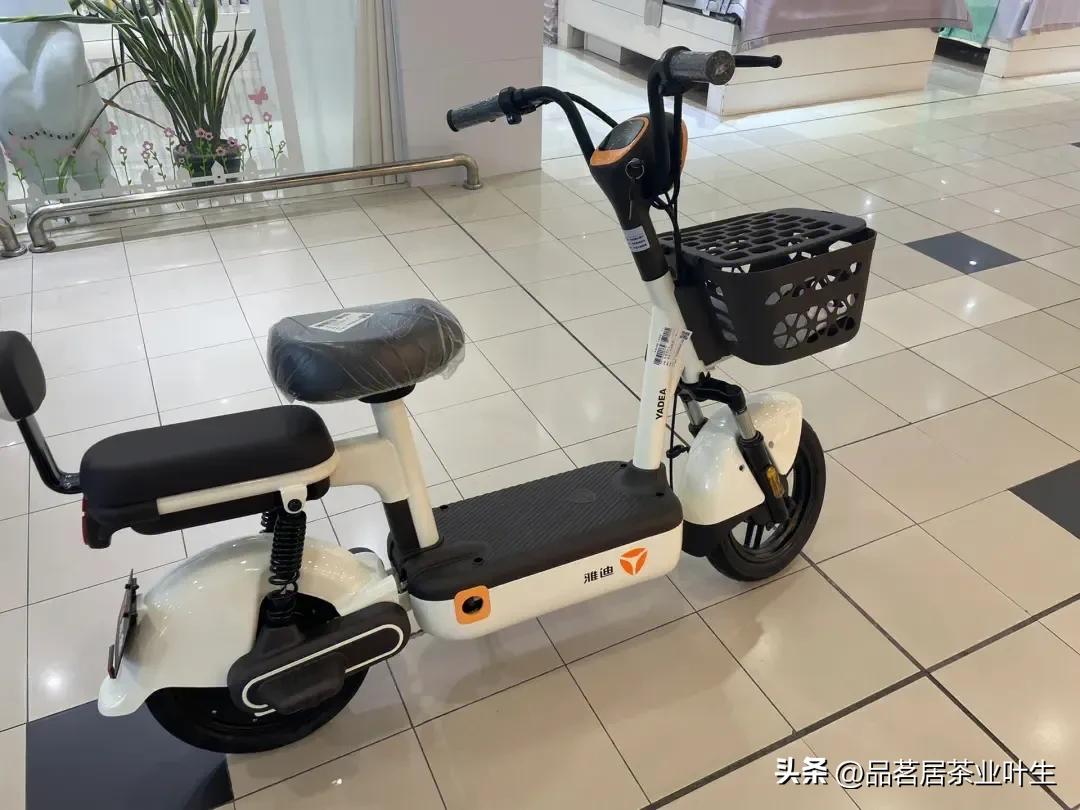 两轮电动车是最好的交通工具,老百姓最实用两轮电动车