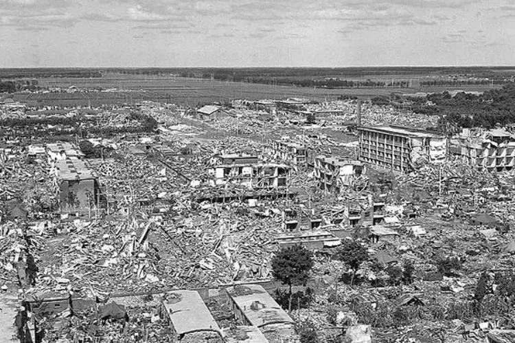 关于唐山大地震的文件是毛主席生前批阅的最后一份文件