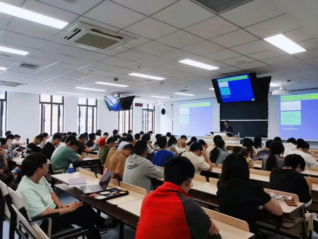 新学校新学期新征程,新学期新气象学校新发展