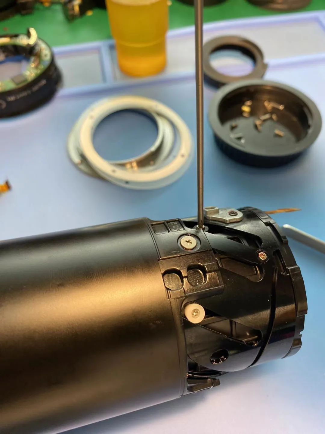 佳能最锐利的镜头,佳能最基本的单反镜头