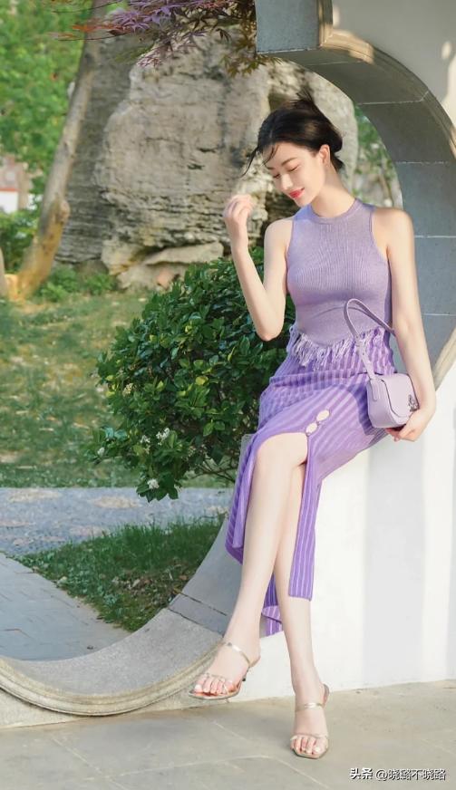 适合矮个子穿的裙子显白,五五分的小个子穿什么裙好看