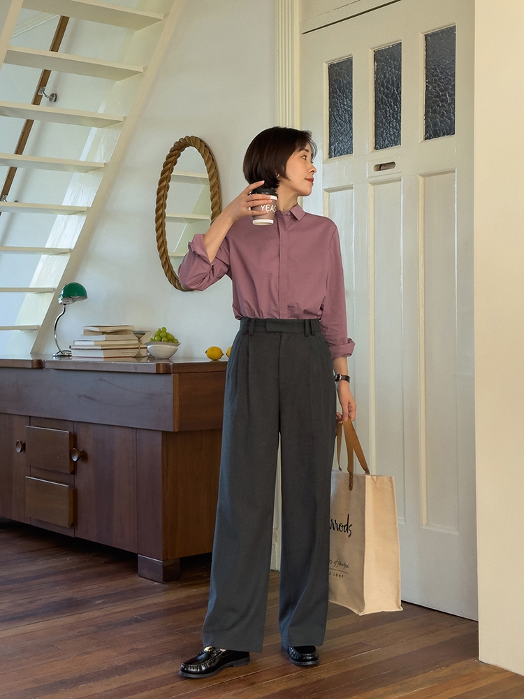 针织衫显瘦配半身裙气质优雅,职场女士针织衫搭配高腰半身裙