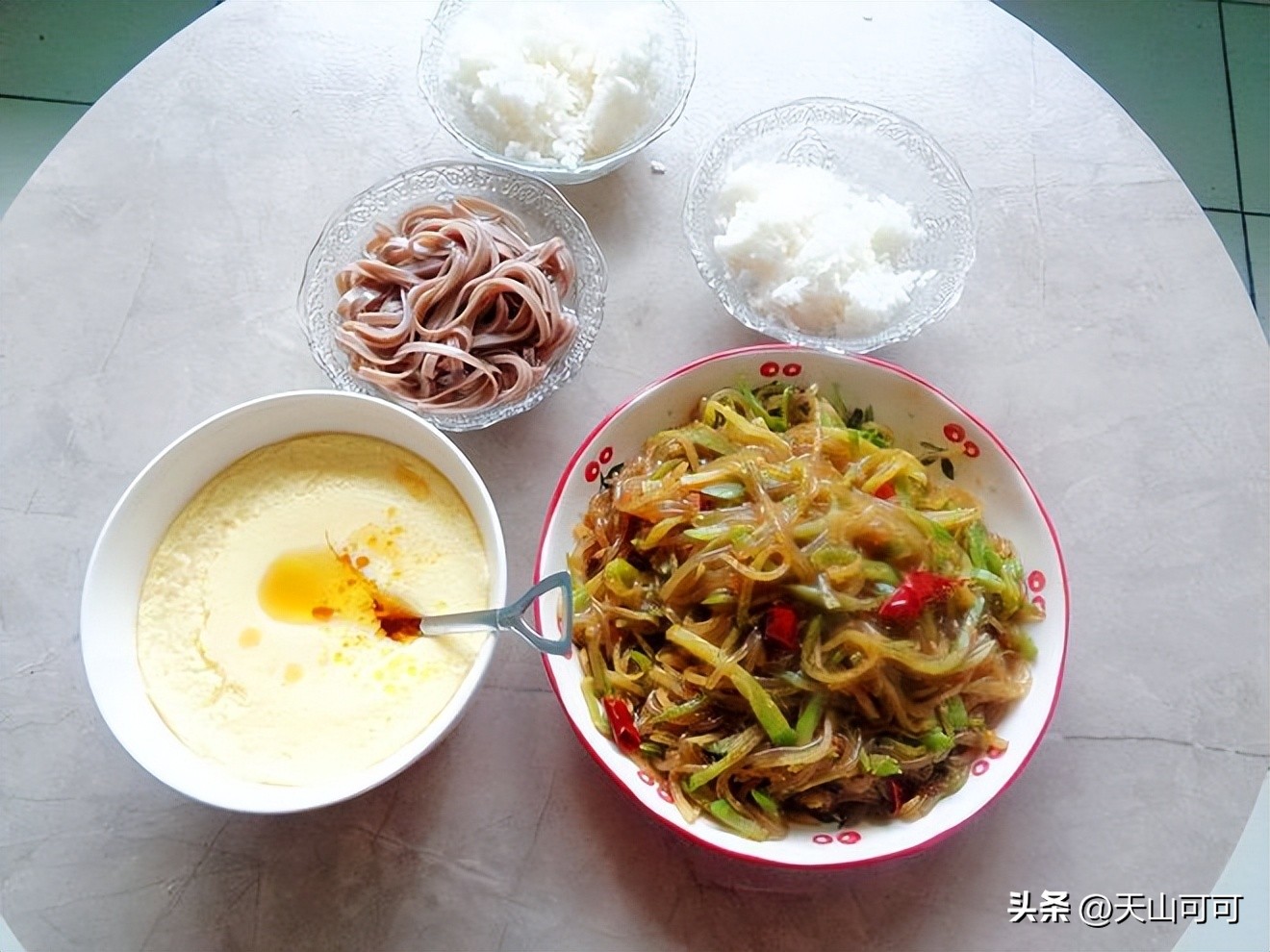 天冷了教你做这6道炖菜,冬季滋补营养晚饭