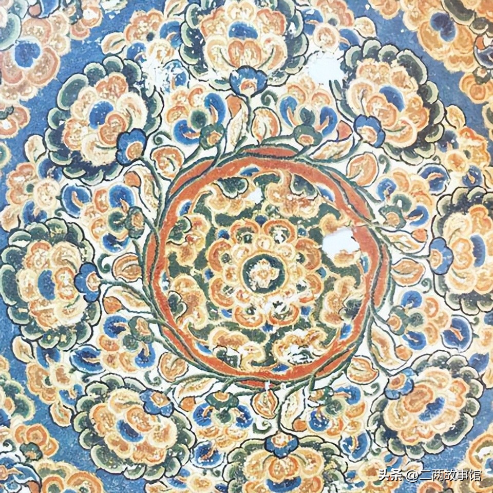 唐代服饰色彩与纹样的变迁,唐代服装上的图案的设计风格