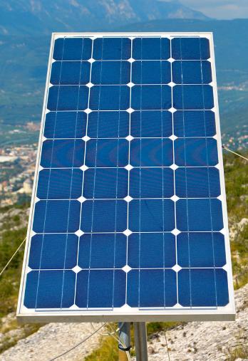 太阳能电池板，在小型磨粉机的独立光伏系统中的经济性分析