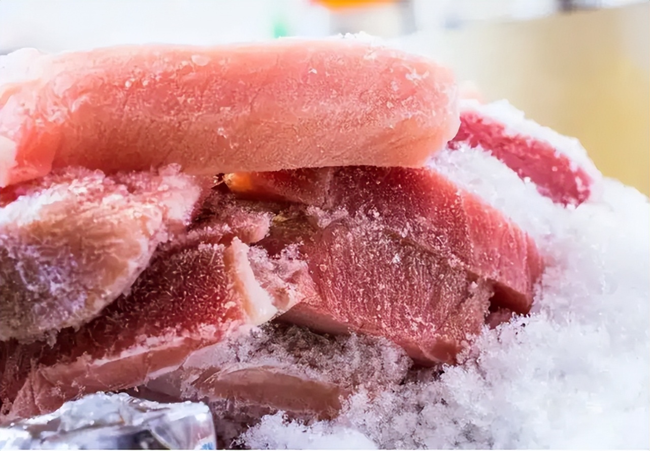 冰箱里面的肉放了多久就不能吃了,冰箱里的肉冻多久就不能吃