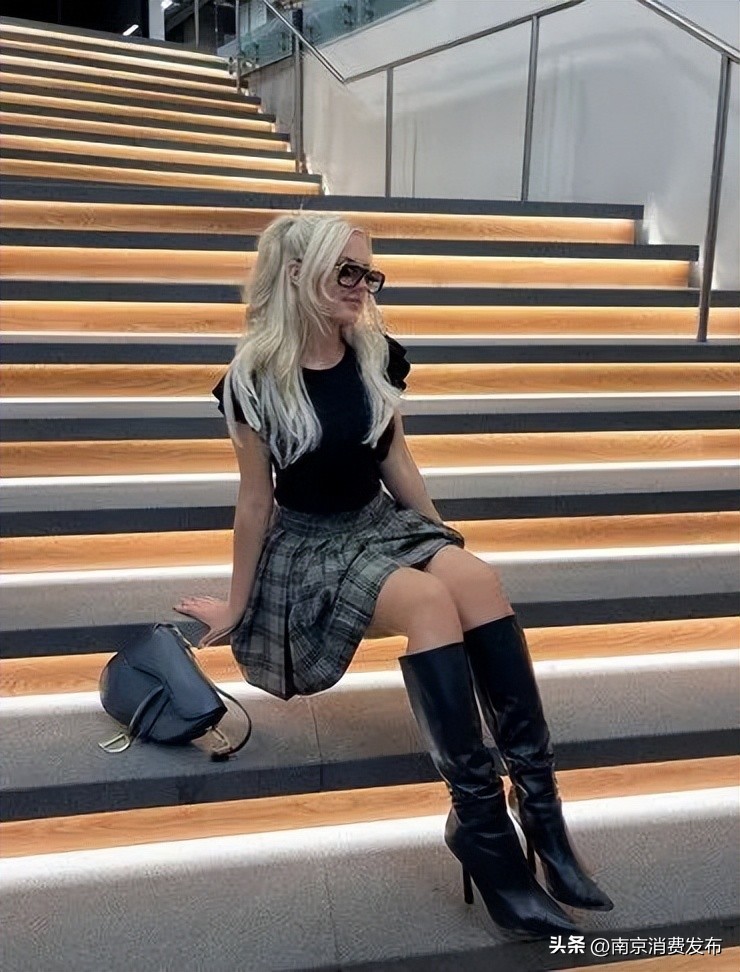 妖精的口袋奥莱旗舰店,妖精的口袋服饰奥莱旗舰店