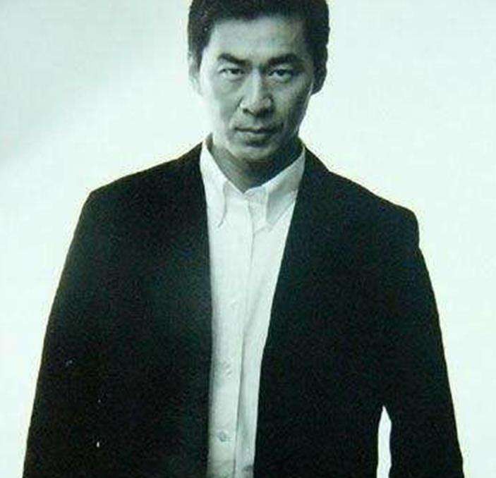 吴越不结婚是因为陈建斌吗,不结婚不生子40岁实现经济自由