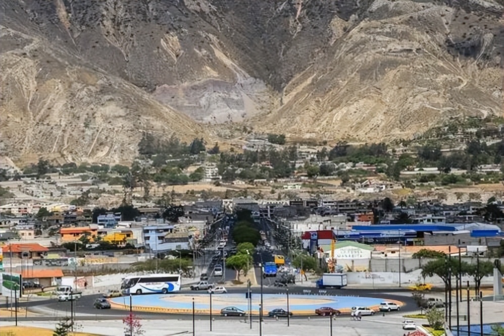 厄瓜多尔购买中国装备,厄瓜多尔向中国购武器