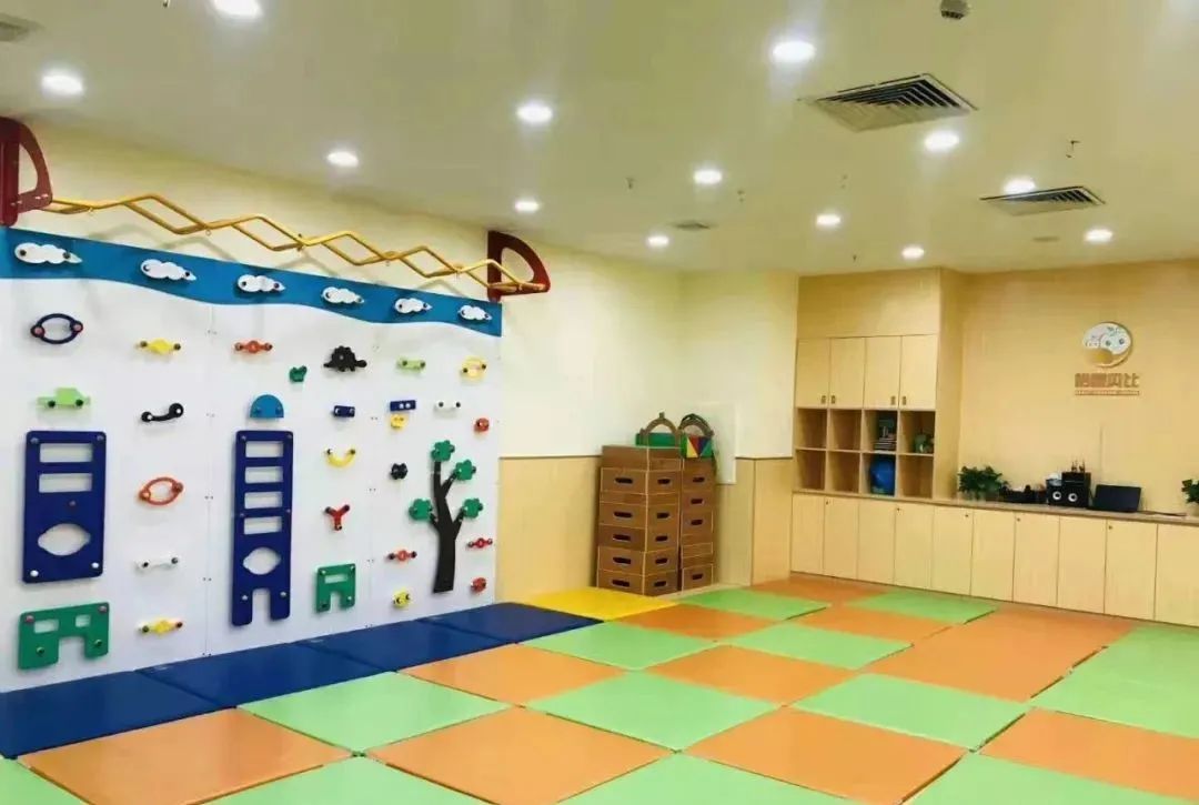 哈喽贝比国际早教是全国连锁吗,哈喽贝比早教大厅课程