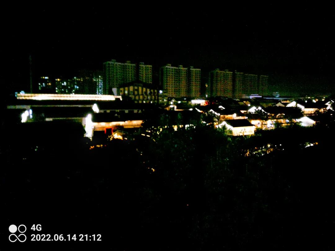 不到2000元买四部手机,不到2000块的旗舰机