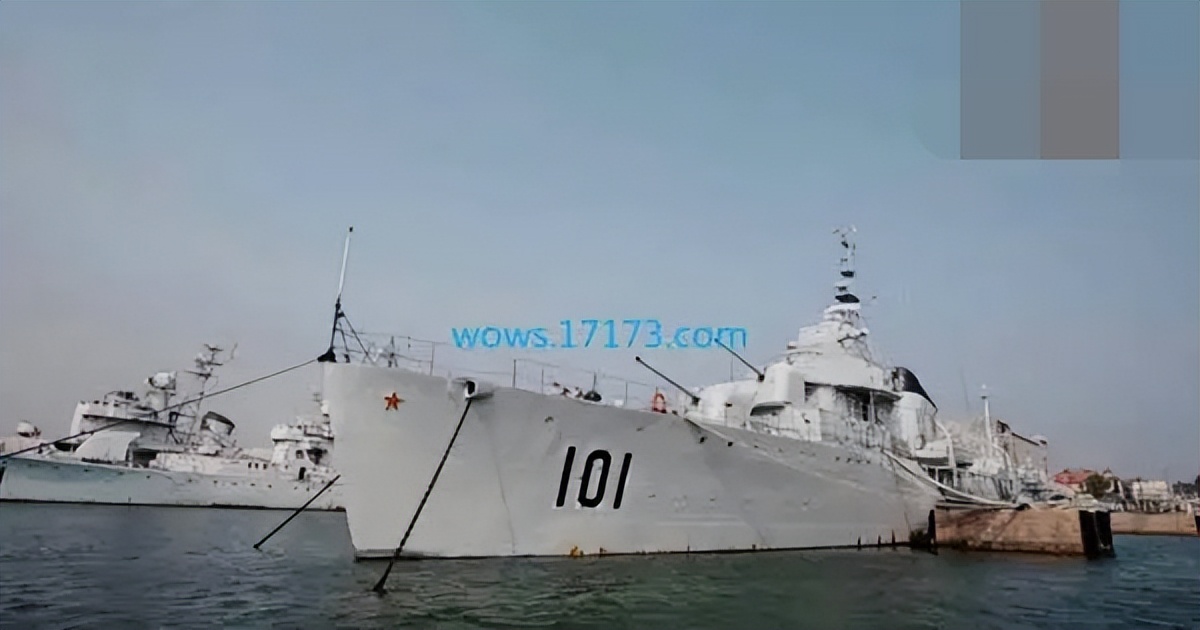 军事博物馆辽宁号,南充号退役军舰