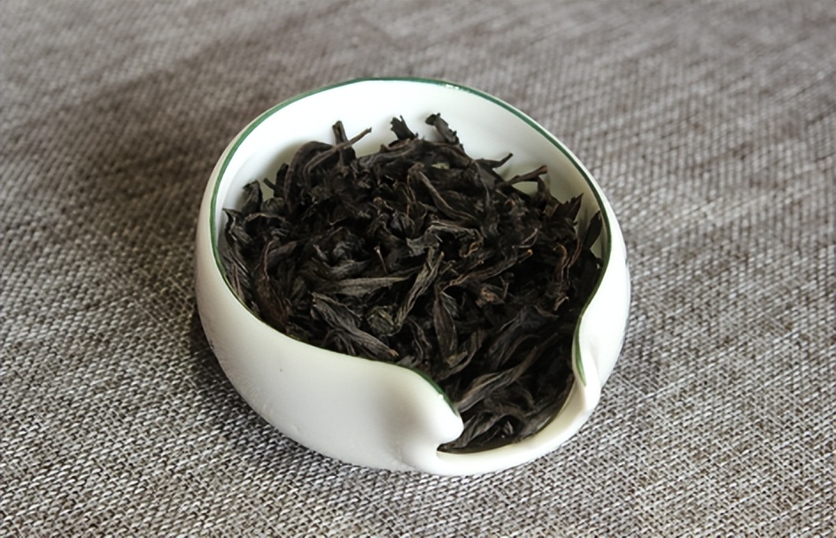 岩茶肉桂水仙大红袍区别,武夷岩茶大红袍肉桂水仙区别