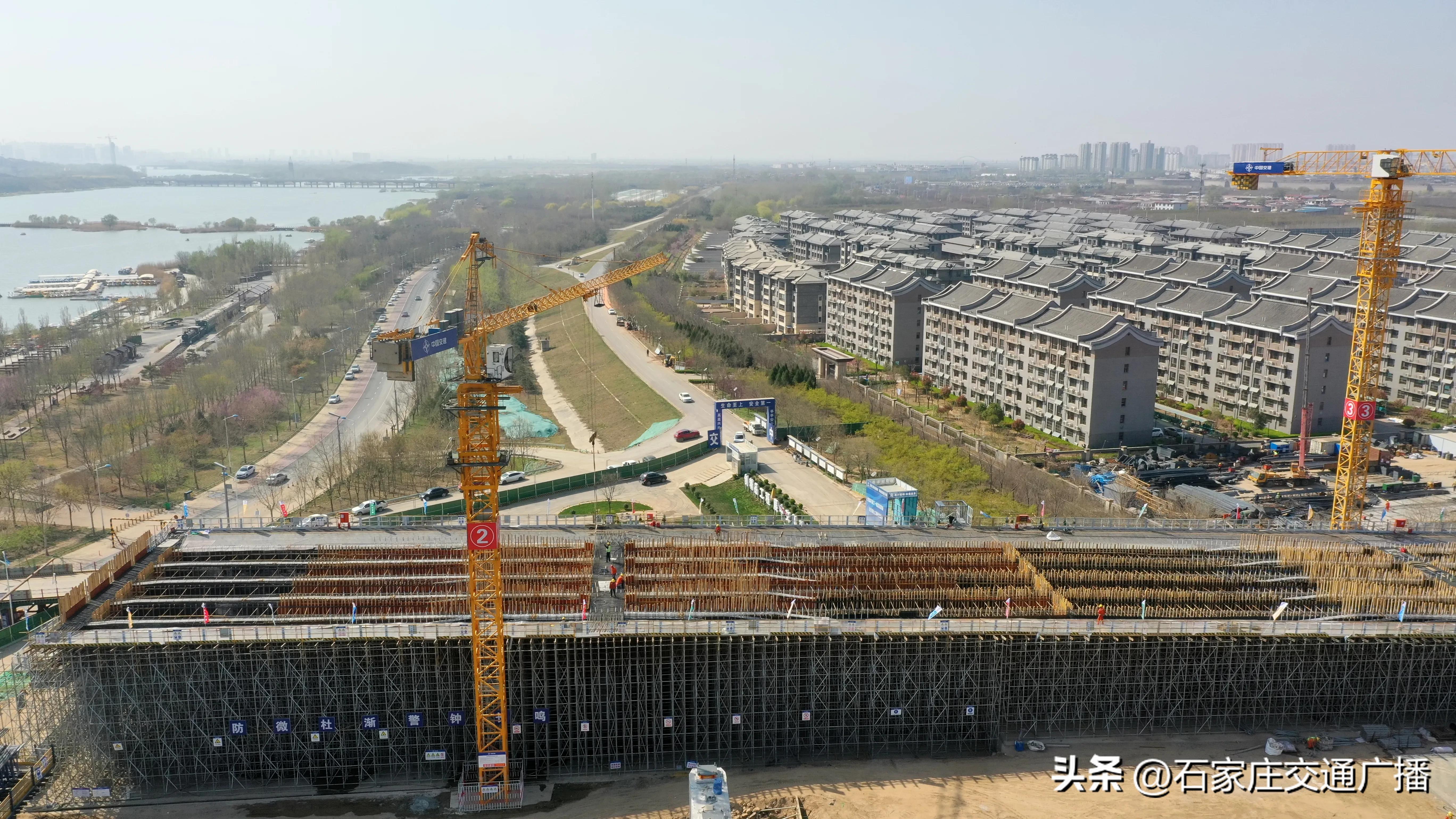 复兴大街滹沱河特大桥进展,复兴大街滹沱河大桥封顶