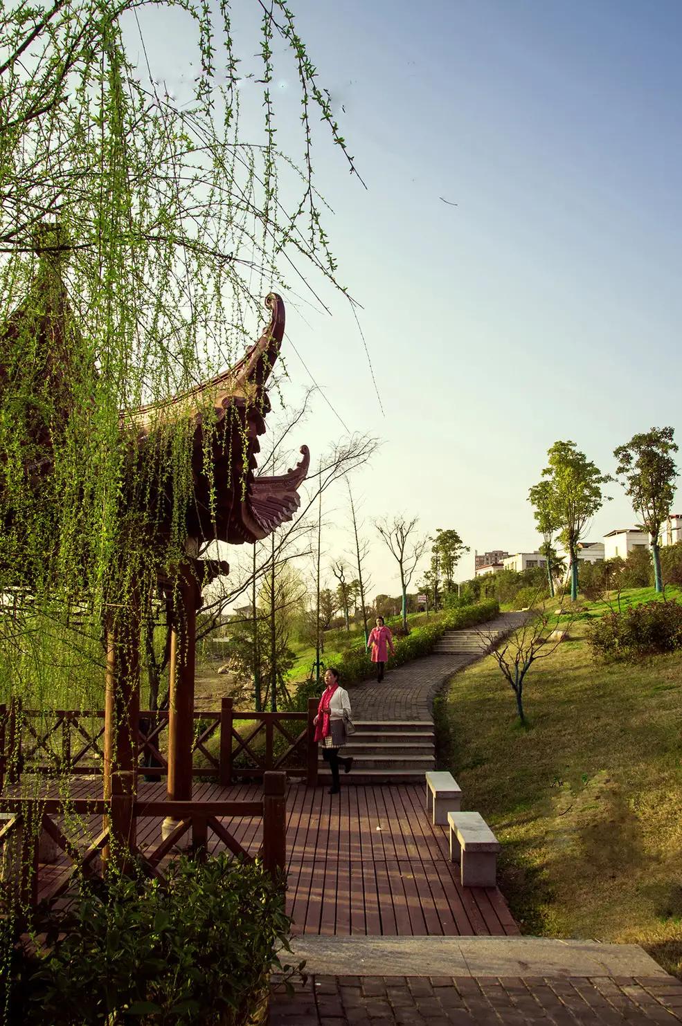 七绝春日二首原创,春日七绝诗十首