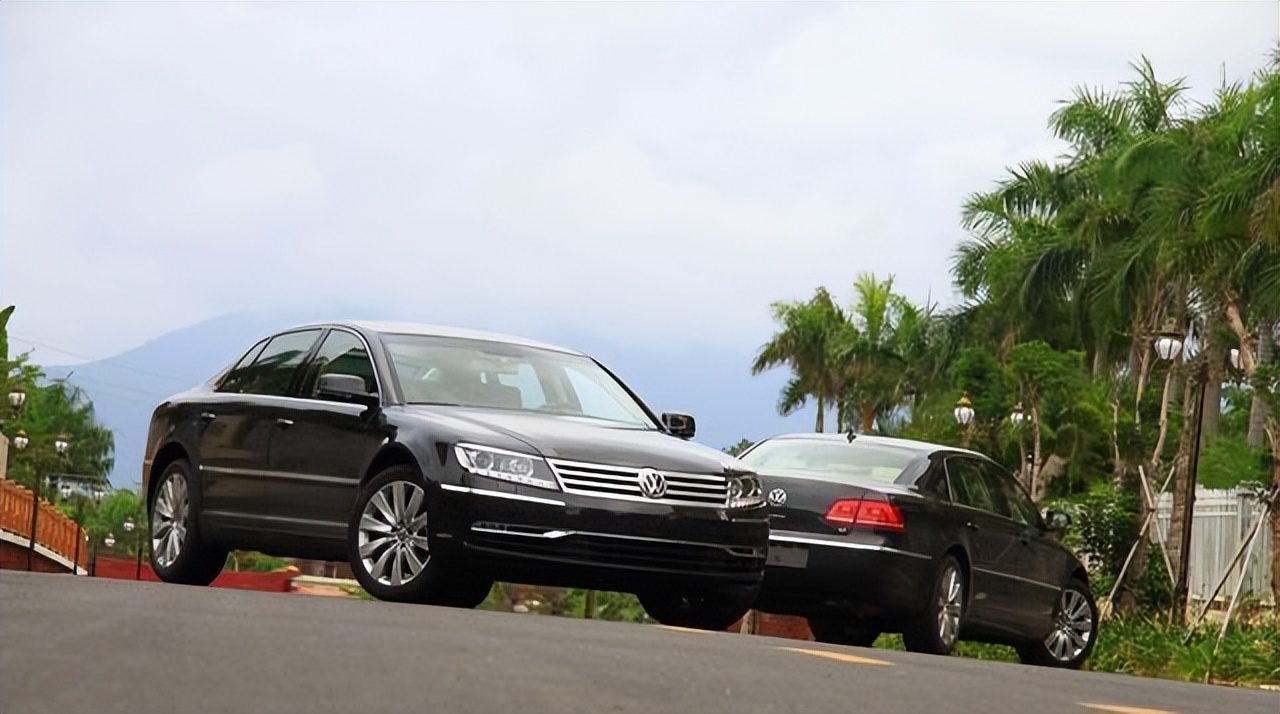 开BBA的不一定是有钱人，买这4款车才算有魄力，网友：真不差钱