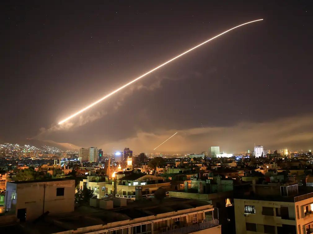 叙利亚巴沙尔感谢中国,俄媒普京向无名烈士墓敬献花圈