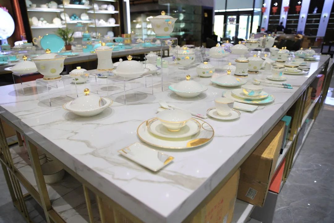 从默默无闻到声名赫赫,从默默无闻到商业爆品