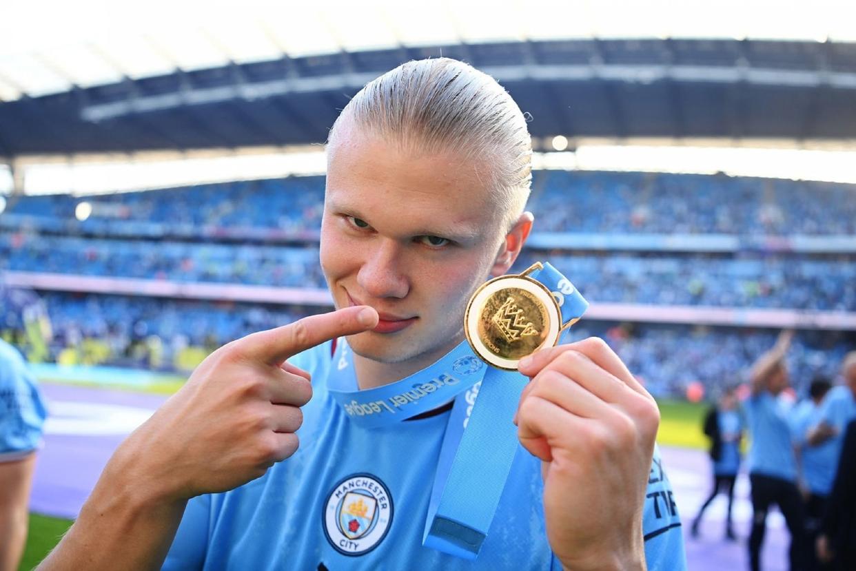 内马尔和女友时尚写真,内马尔与女友孕照