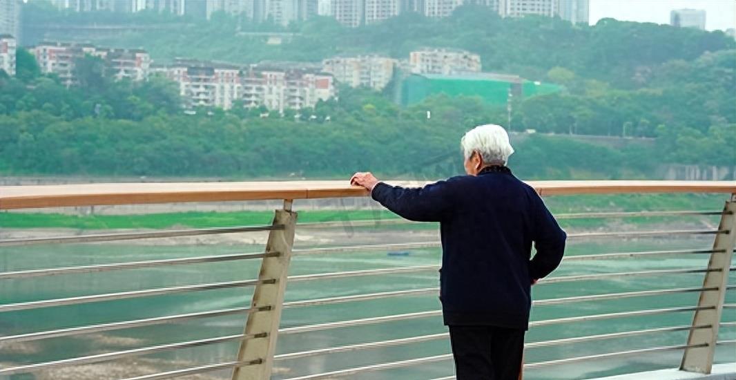 老太太的财富启示录:雇佣保姆不如投资基金!