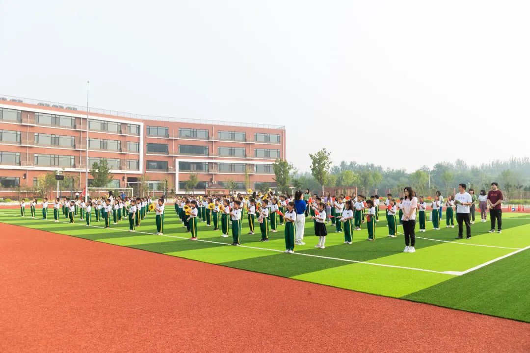 喜迎二十大奋进新征程开启新时代,房山首师大育新学校