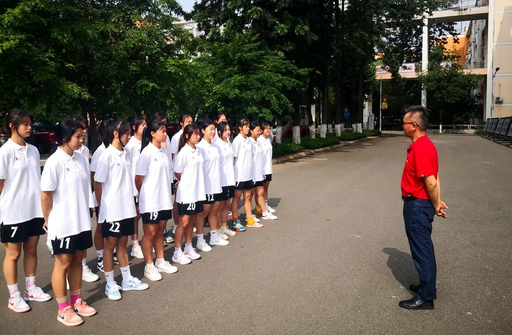 铿锵玫瑰中国女足进入东京奥运会,铿锵玫瑰女子足球决赛