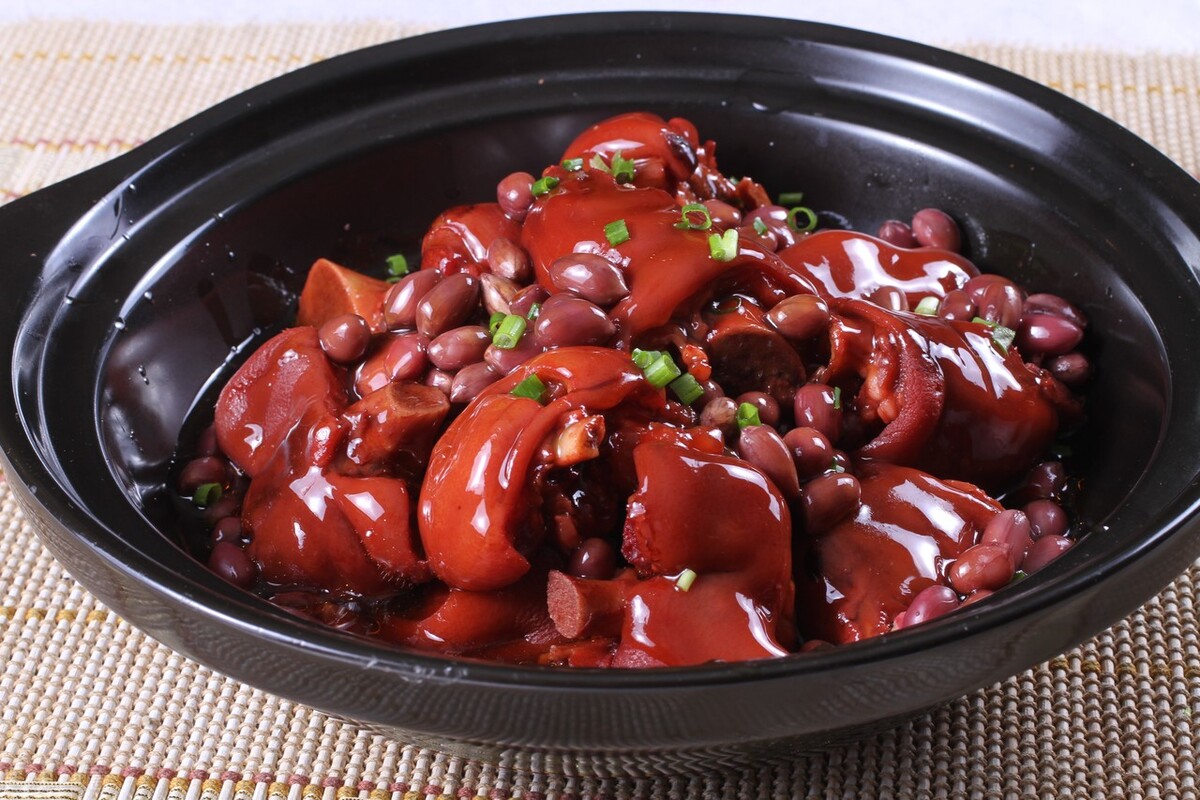 这才是卤猪蹄的正确做法香嫩软烂,正宗焖猪蹄的配方