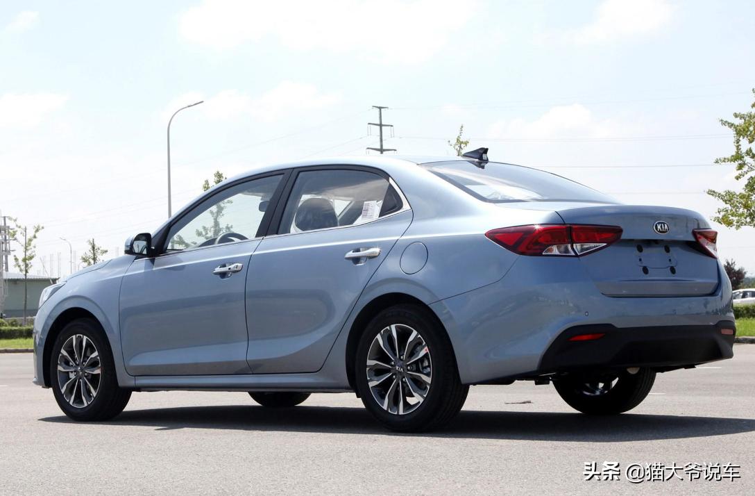 油耗高到离谱的四款车,这3款车定价亲民