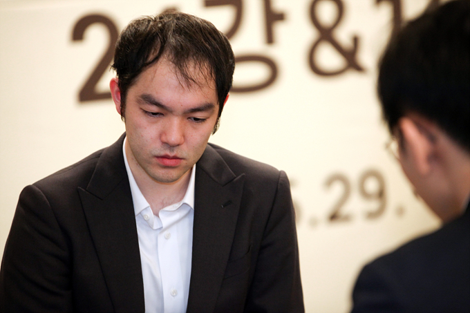 柯洁战胜朴廷桓中国队卫冕农心杯,lg杯柯洁击败朴廷桓