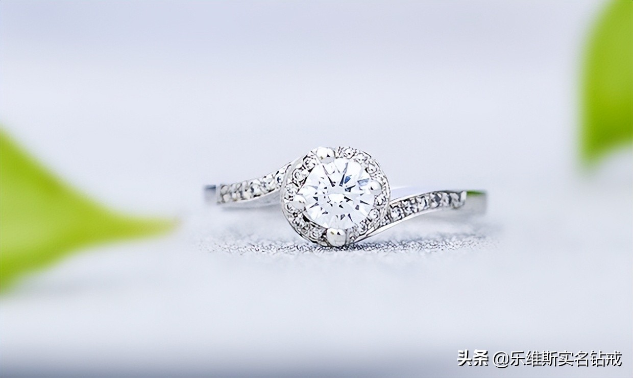 为什么铂金比白金值钱,为什么铂金比钯金便宜这么多